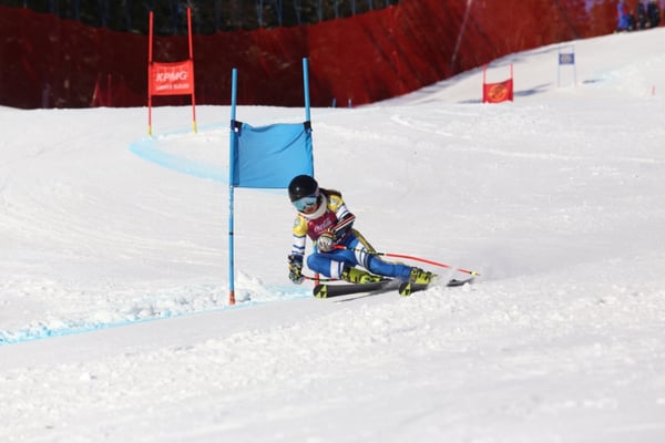 Mainter är stolt sponsor till Alva Frohm – elitsatsande alpinåkare